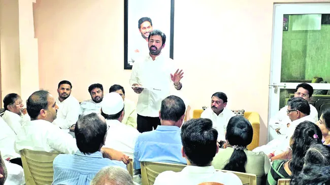 లక్ష్యానికి మించి కోటి సంతకాల సేకరణ