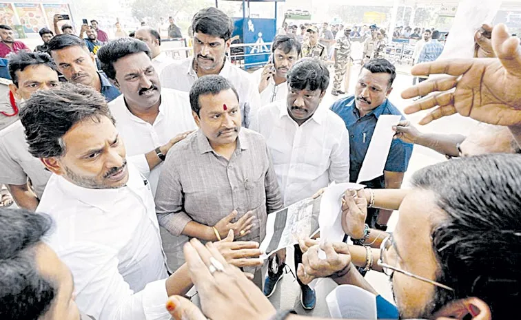 మా గూడును కూల్చారు