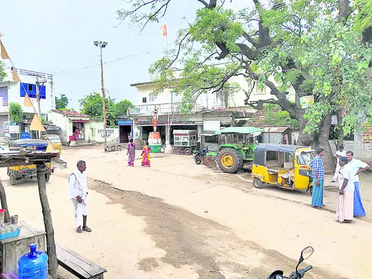 పల్లెల్లో మందుపాతర్లు!