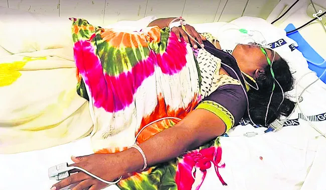 ఎవరికి చెప్పుకుంటావో చెప్పుకో! 