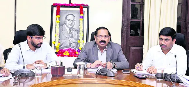 జిల్లా అంతటా శనివారం ఉష్ణోగ్రతలు స్థిరంగా నమోదయ్యాయి. చ