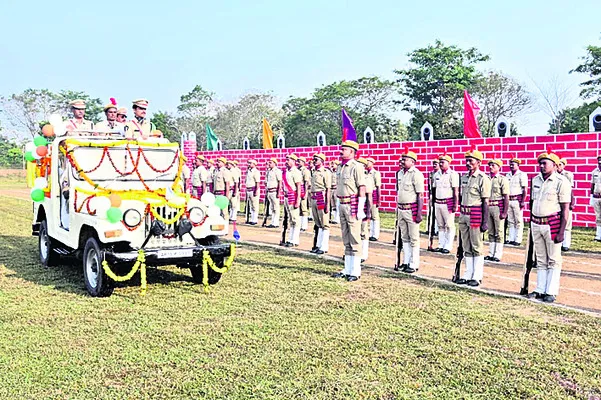 హోంగార్డుల సంక్షేమానికి కృషి 