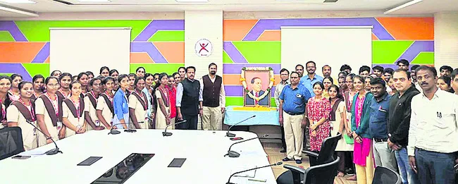 అంబేడ్కర్‌ ఆశయ సాధనకు కృషి చేయాలి
