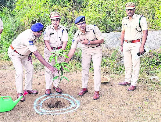 హోంగార్డుల సంక్షేమానికి కృషి