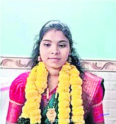 ఉప ఎన్నికలో బణిత కందులియ విజయం