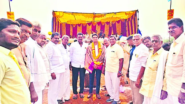 ఉత్సాహంగా ఎద్దుల బండ లాగుడు పోటీలు 