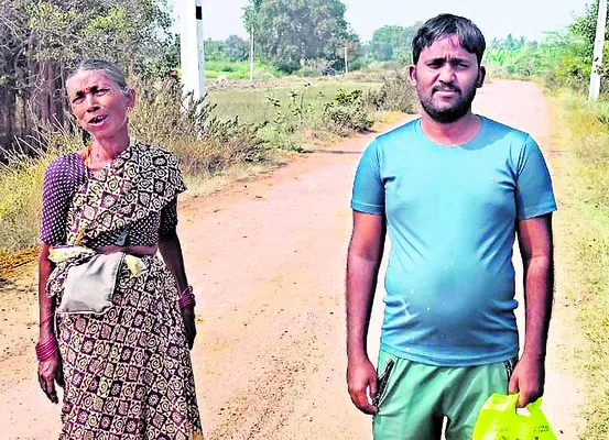 డిజిటల్‌ అసిస్టెంట్‌ లేక  వెల్దుర్తికి వెళ్తున్నాం 
