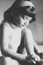 Akshara Haasan Childhood Pics And Personal Details6