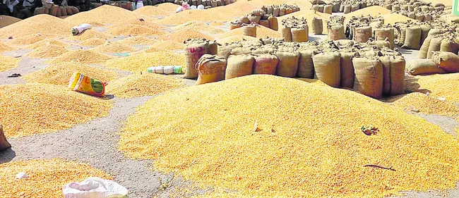 కొనుగోళ్లు ముగుస్తున్నా అందని పైకం