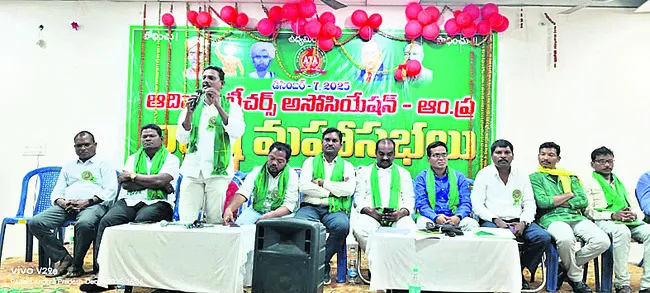 ఆదివాసీలతోనే ఉద్యోగాల నియామకం 