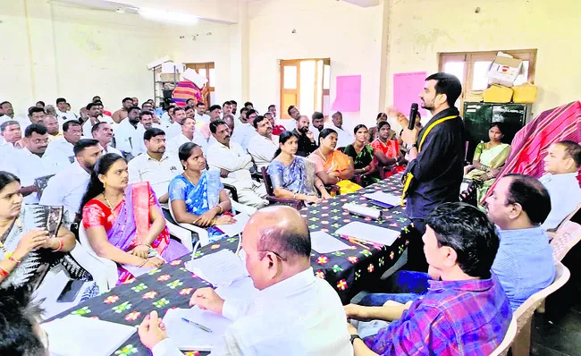 ఖర్చుల లెక్క.. చూపాలి పక్కా