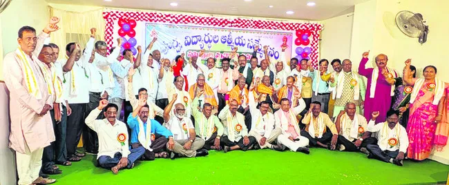 అ‘పూర్వం’ ఆత్మీయం