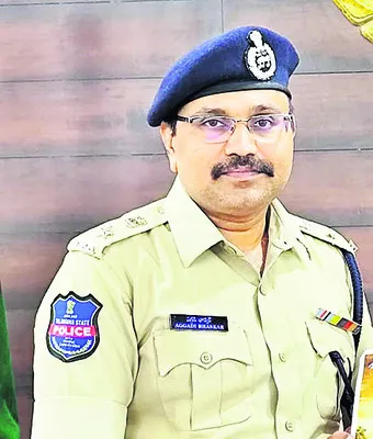 తగినంత సిబ్బంది ఉన్నారు