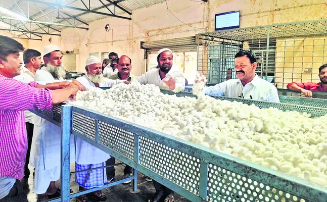 ప్రోత్సాహం కరువైనా.. ఆదుకున్న మార్కెట్‌ 