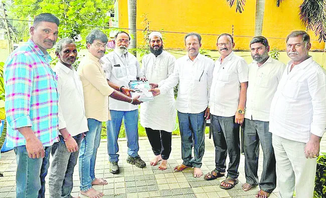 ప్రైవేటీకరణతో వైద్యం అందని ద్రాక్షే 