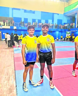 అప్రమత్తంగా ఉండాలి