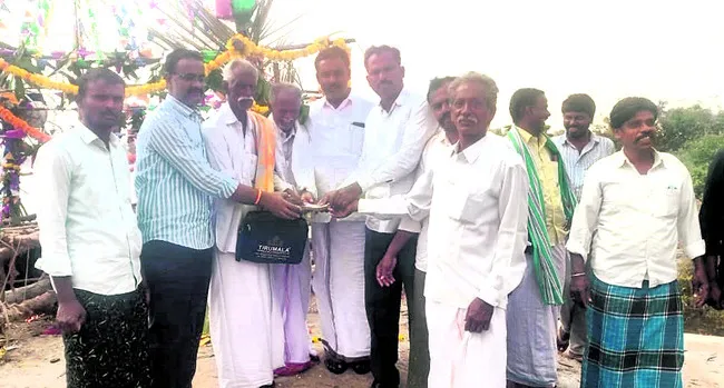 ‘సంతకమే’ సమరశంఖం 