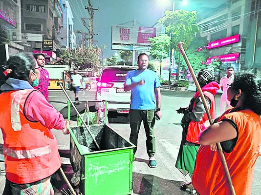 రోడ్లపై చెత్త వేస్తే భారీ జరిమానా