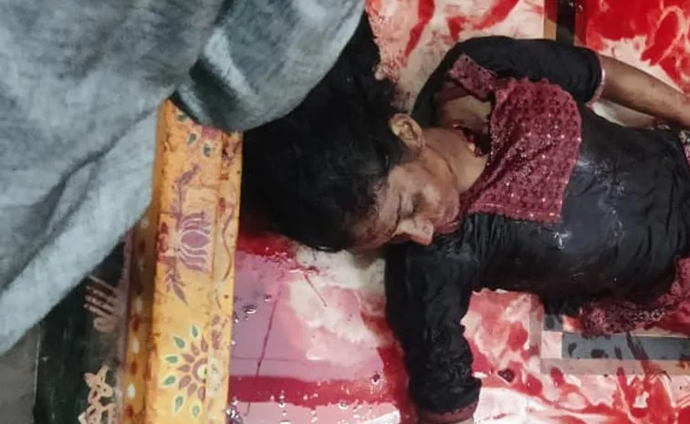 ముషీరాబాద్‌లో దారుణం.. రక్తపు మడుగులో యువతి