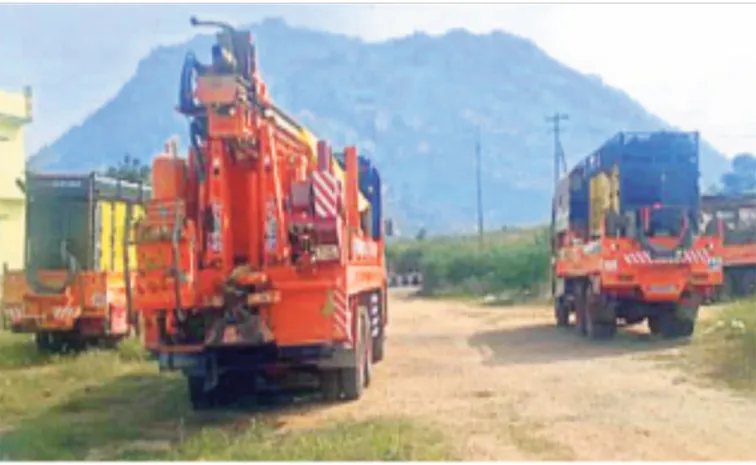 Borewells are being dug indiscriminately in Penukonda Andhra Pradesh