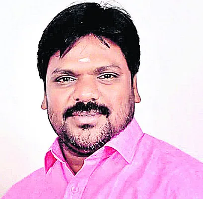 ప్రైవేటీకరణ దారుణం 
