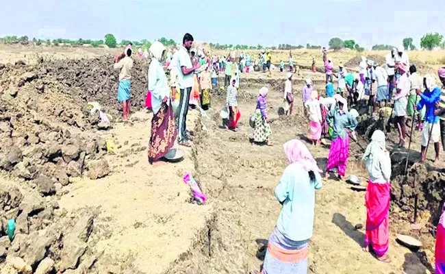 ఉపాధి హామీ పథకంలో అవినీతి 