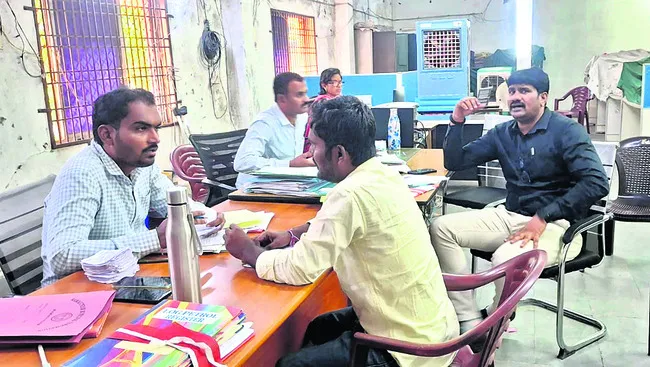 రామగుండంలో విజిలెన్స్‌ దాడులు