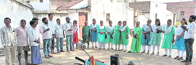 టార్గెట్‌.. 100శాతం పోలింగ్‌