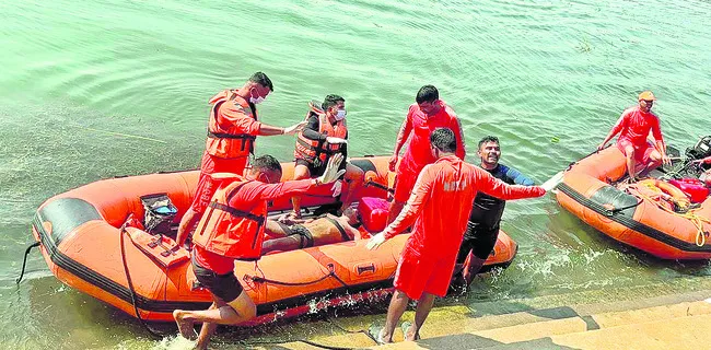 గల్లంతైన విద్యార్థి మృతదేహం లభ్యం 