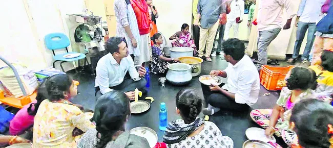 కేజీబీవీలో కలెక్టర్‌ తనిఖీలు 