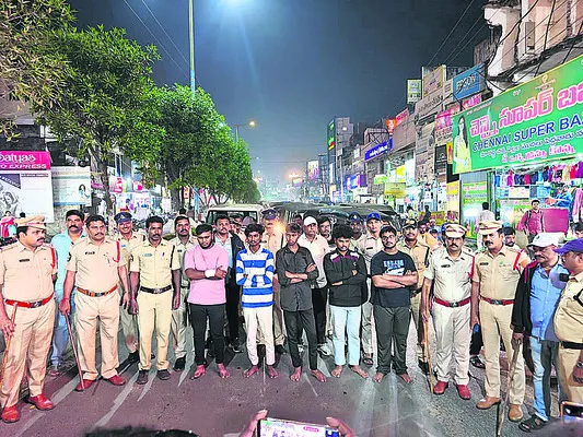 హద్దు మీరితే కఠిన చర్యలు 