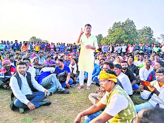 ఎం.వి–26 గ్రామంలో తీవ్ర ఉద్రిక్తత 