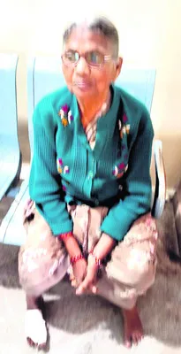 చైనా ‘మాంజా’ తగిలి కాలికి గాయం 