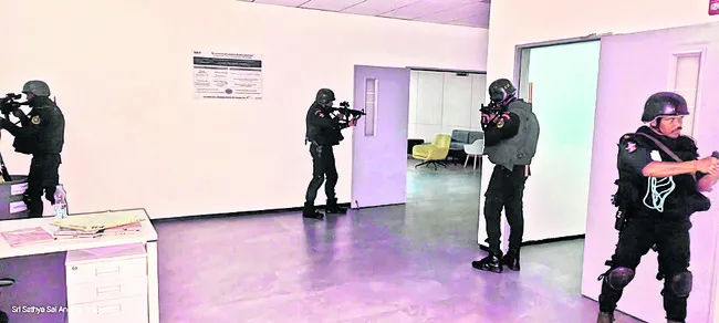 కియాలో కమాండోల మాక్‌డ్రిల్‌ 