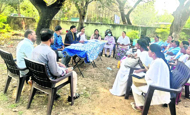 ప్రజారోగ్యమే ధ్యేయంగా సేవలందించాలి
