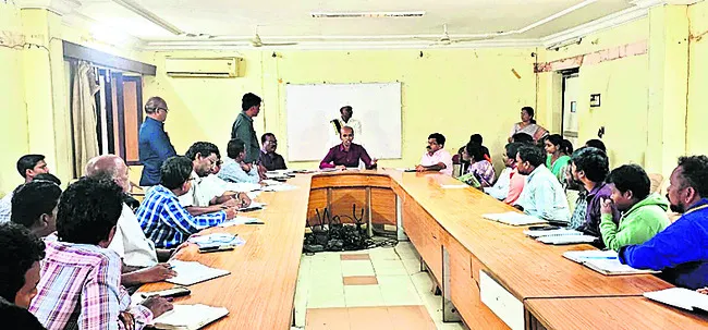 పాఠశాలలపై ప్రత్యేక పర్యవేక్షణ 