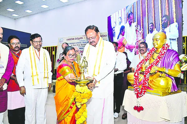 మాతృభాష పరిరక్షణకు శ్రద్ధ తీసుకోవాలి