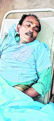 రైలు నుంచి జారి పడి వ్యక్తి మృతి 