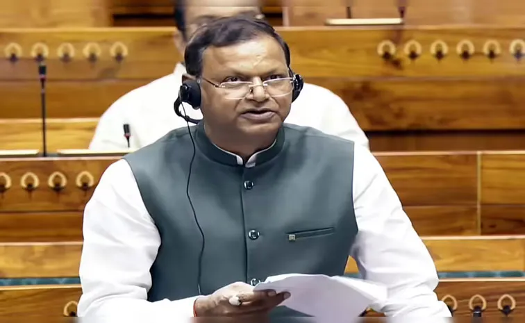 Public Sector Banks Write Off Rs 6. 15 Lakh Crore In Loans Over 5 Years