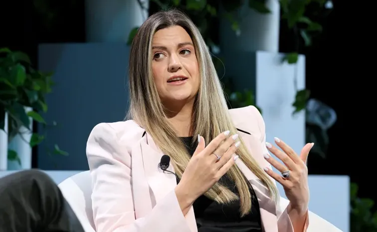 OnlyFans CEO says company operates with just 42 employees and 400 million users10