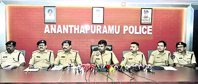 సైబర్‌ నేరాలు పెరిగాయ్‌