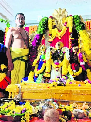 రామయ్యకు రాపత్తు సేవ