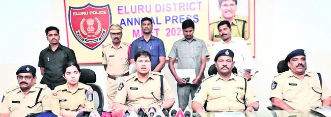 సమష్టి కృషితో నేరాల నియంత్రణ 