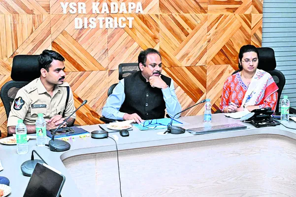 ఔత్సాహిక పారిశ్రామికవేత్తలకు ప్రోత్సాహం 