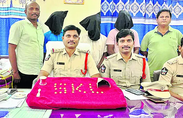 దొరికిన దేవాలయ చోరీల దొంగలు 