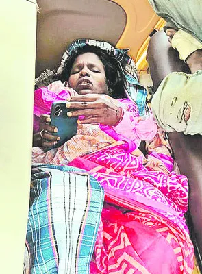 మహిళపై కత్తితో దాడి 