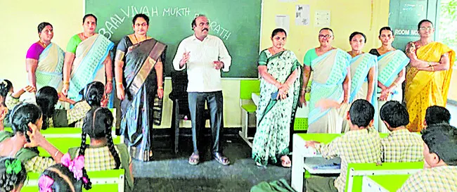 బాల్య వివాహాల నిర్మూలనకు కృషి చేయాలి