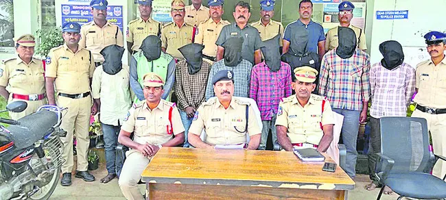 ఆస్తి కోసమే అత్త హత్య