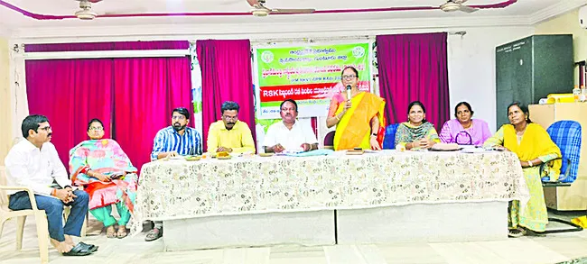 రబీ సీజన్‌కు సరిపడా యూరియా 