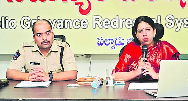 కోడి పందేలు నిర్వహిస్తే కఠిన చర్యలు 